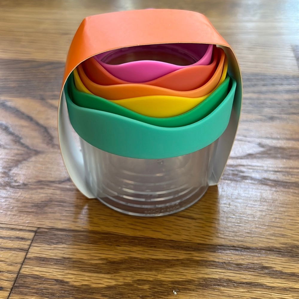 Lovevery 7-8 months nesting stacking drip drop cups